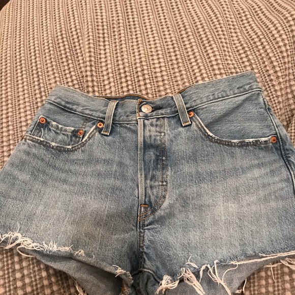 501 Levi’s women’s shorts - Picture 2 of 5